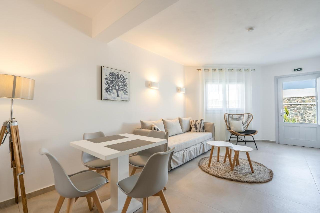 Sn Santorini Apartments Камари Экстерьер фото